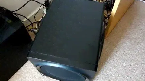 Creative Gigaworks T3 vs Logitech Z-2300 Subwoofer Bass Test excursion 2