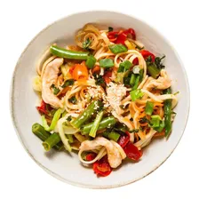 Лапша Вок Creative Kitchen с курицей и овощами 250 г